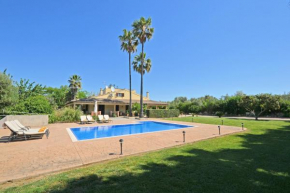 Villa Caulls